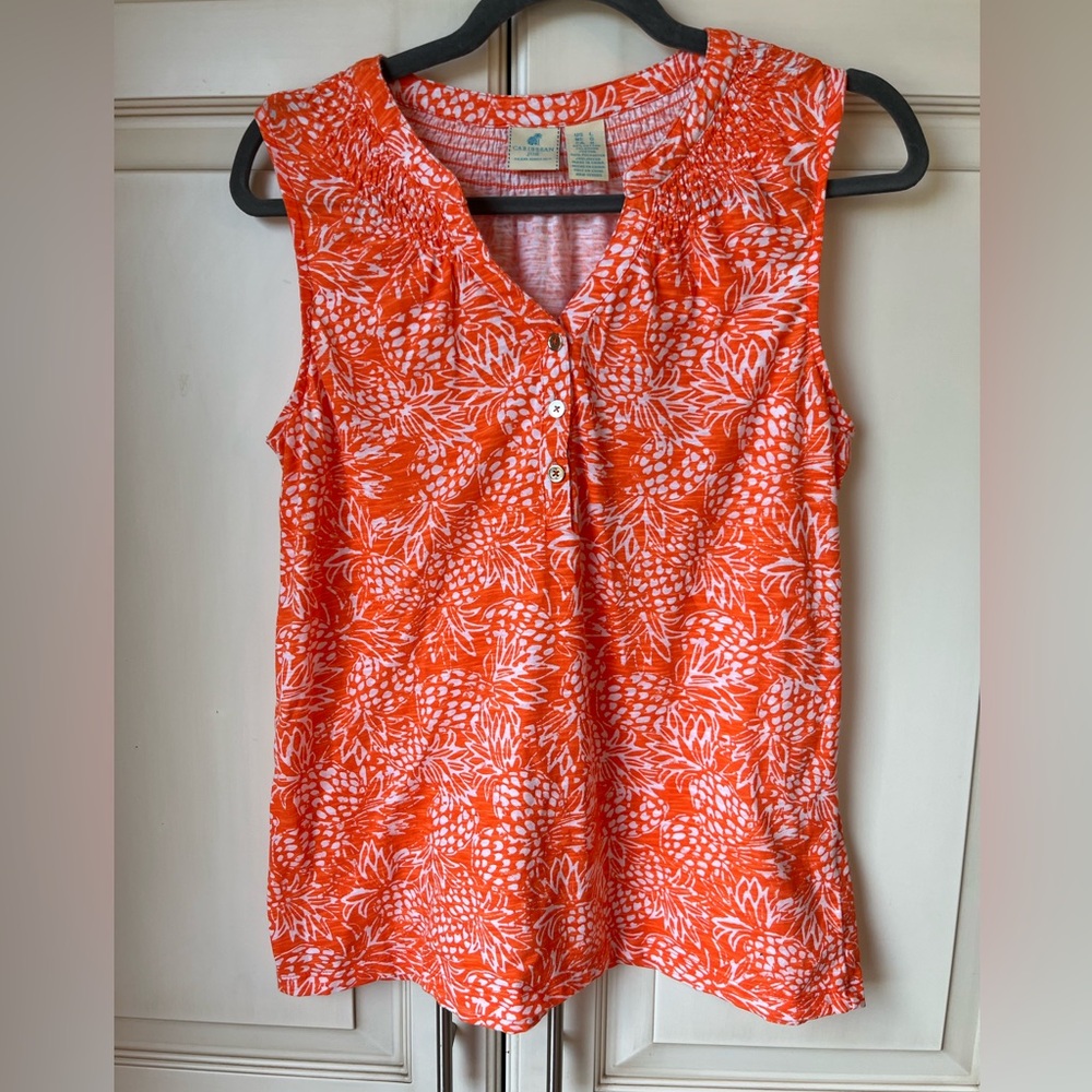 🍎 Caribbean Joe large orange sleeveless top. Cute pineapple pattern!!